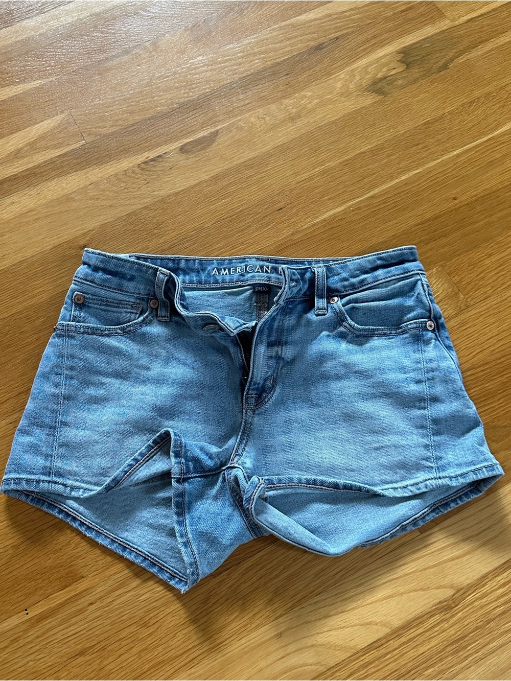American Eagle Outfitters Light Blue Denim Women's Shorts Stretch